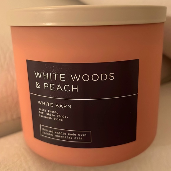 Bath & Body Works Other - White Woods & Peach Candle!